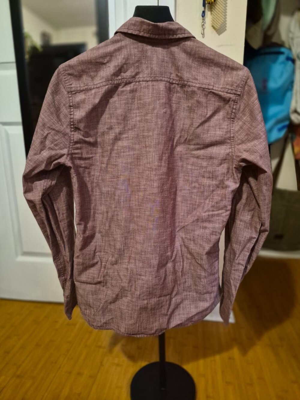 Levi's Button Down - Picture 2 of 3